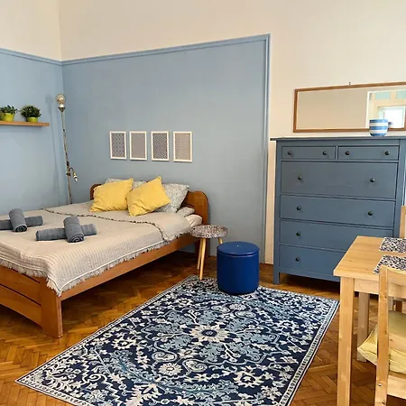Sip Fifteen Center Apartamento